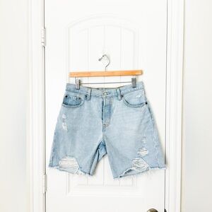 Levi’s Women’s 501 90s Distressed Light Wash Denim Button Front Shorts Size 28